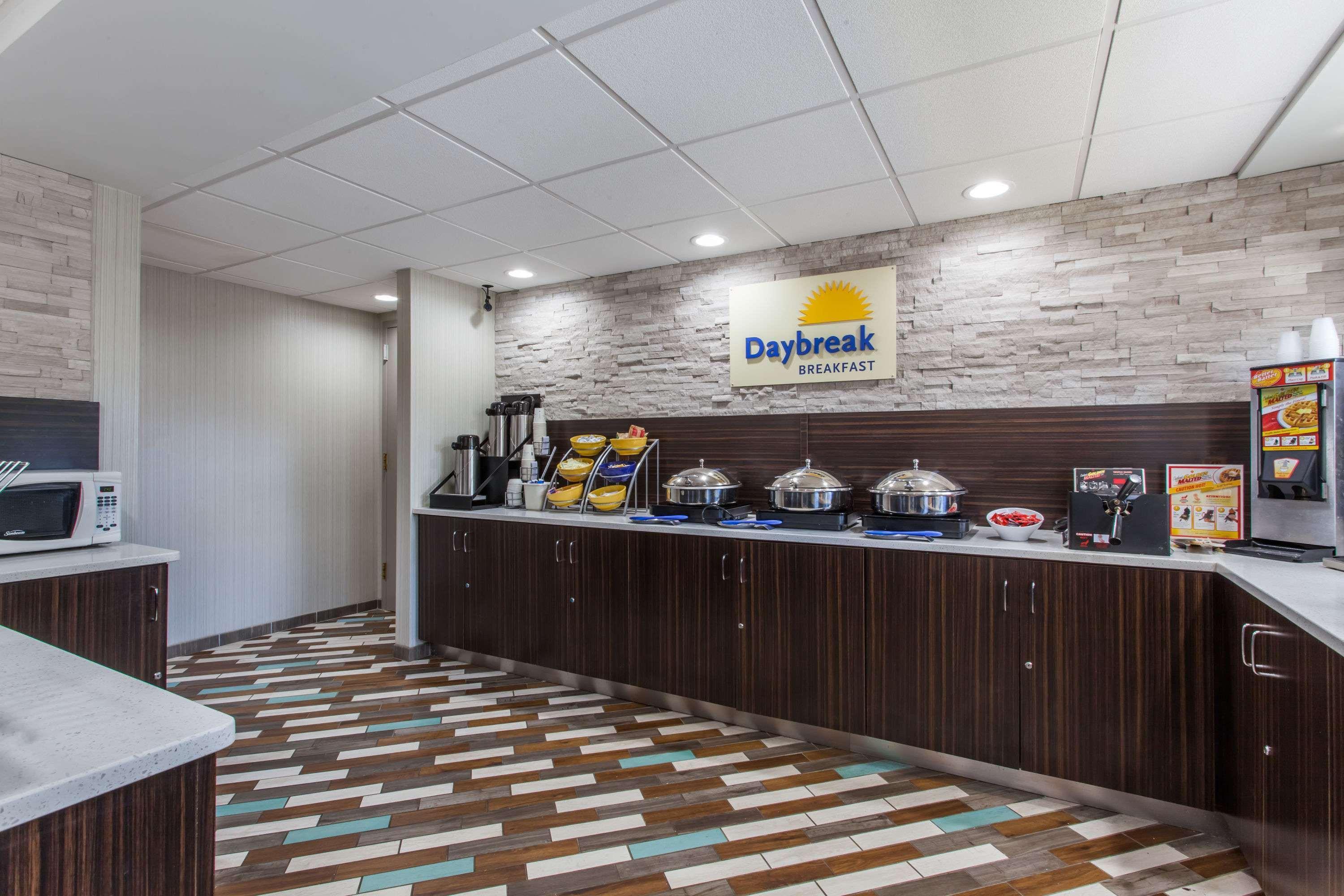 Days Inn By Wyndham Wilmington Brandywine Talleyville Exterior photo